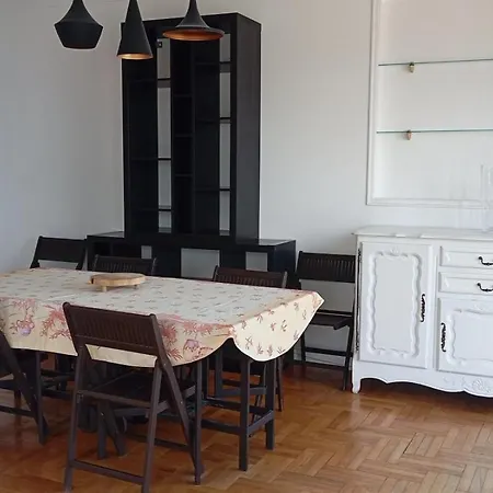 Fantastic View ! Private Bedroom In A Family Apartment, Private Bathroom, Shared Kitchen And Living Spaces 3* Νίκαια