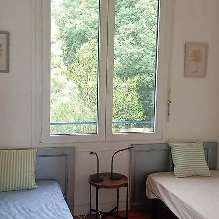 Fantastic View ! Private Bedroom In A Family Apartment, Private Bathroom, Shared Kitchen And Living Spaces