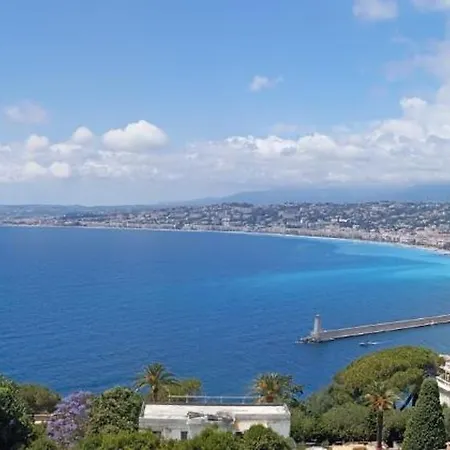 Fantastic View ! Private Bedroom In A Family Apartment, Private Bathroom, Shared Kitchen And Living Spaces Vendégház Nizza
